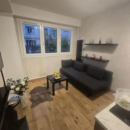 Montmorency Apartment