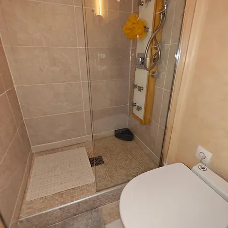 Apartment Montmorency